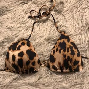 Victoria’s Secret Leopard/Cheetah Bikini Top M